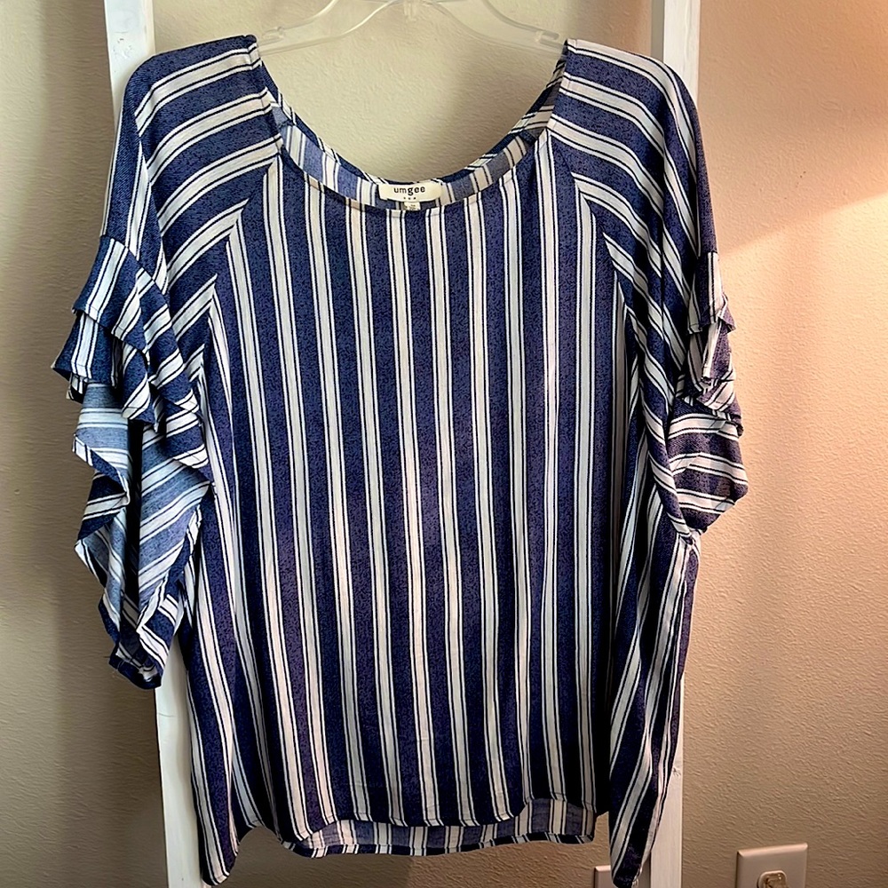 Medium striped top